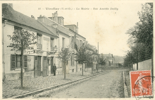 La Mairie au dbut du XX° sicle, prs de l’Htel Morny (coll. part.)
