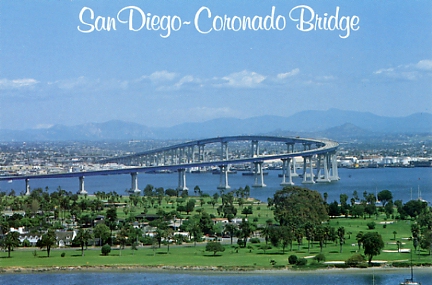Vue depuis l’île du Coronado Bay Bridge, reliant la ville de San Diego, CA, à l’ile de Coronado.
