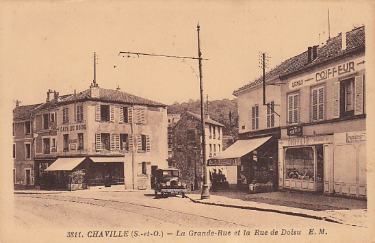 L’entre du Doisu, vue de la grand-rue  la fin des annes 1920. CPA spia. (Coll. part.)