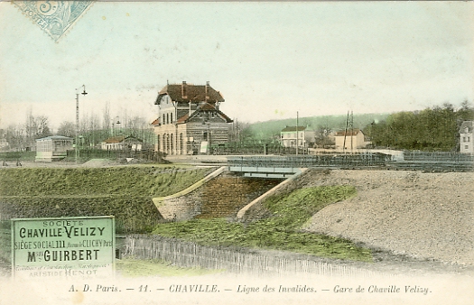 Une belle vue colorie qui tmoigne de l’activit de lotissement autour de la gare de Chaville -Vlizy, de part et d’autre de la rue de Jouy. (coll. part.)