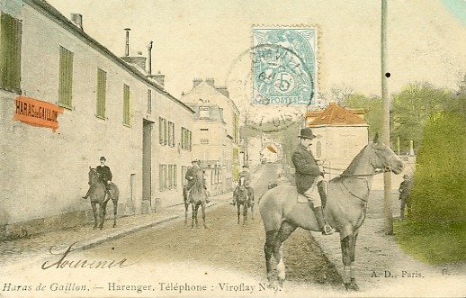 Les cavaliers  la sortie du Haras, 26 rue de Jouy (coll. part.)