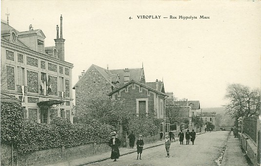 La rue Hippolyte Maz (snateur, fondateur du Secours Mutuel, anctre de la Mutualit franaise), avec la villa La Lorraine pavoise (coll. part.)