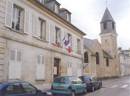 Au coeur du village, la premire mairie-cole de 1794 (clich J.L. 2006)