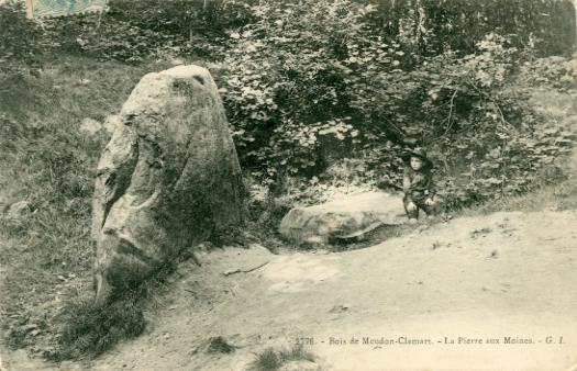 La Pierre aux Moines. CPA collection Bois de Meudon-Clamart n° 2776, G.I. diteur, circule 25 sept 1906, dos divis. (collection particulire)