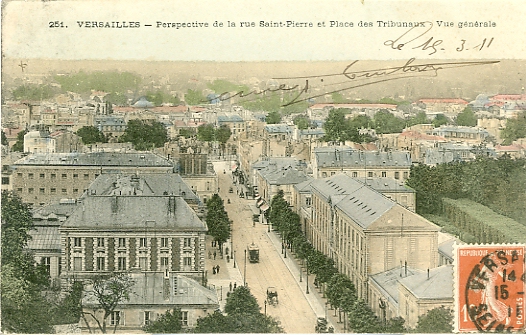 Une belle vue plongeante de la rue Saint-Pierre,  gauche lePalais de Justice,  droite la Prfecture et ses jardins. Carte circule le 15/01/1911. (coll. part.)