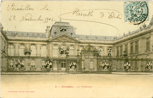 Cour de la Prfecture pavoise, sur l’avenue de Paris. n° 2, d. P. Helmlinger, Nancy. Circule le 22/11/ 1904. Dos divis. (coll. part.)