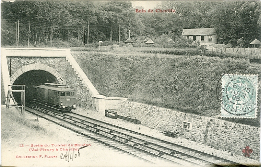 Dbouch du train lectrique sortant du tunnel de Meudon  Chaville. Carte F. Fleury circule le 25 juin 1905
