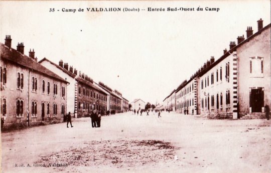 Camp de Valdahon. Entre Sud-Ouest du Camp. CPA spia N° 35. Editeur A. Girod.