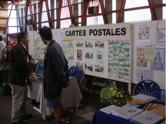 Vue gnrale du stand, entre le CGVY (au premier plan) et l’APVE.