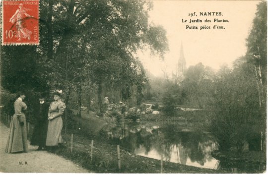 Promenade au Jardin des Plantes. CPA. Coll. prive