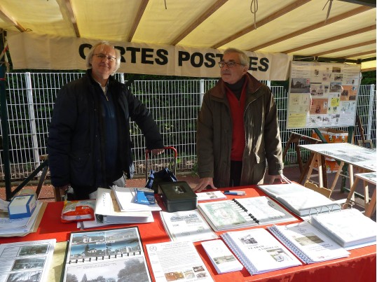 8h12 : la pose ... et la pause avant d’autres visiteurs (Clich E. Jolly)