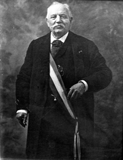 Auguste TESTARD, maire de 1908 à 1911