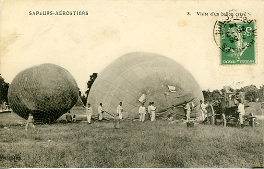 Vue originale d’un ballon endommag lors d’un exercice. Cliquer sur la vue pour zoomer.