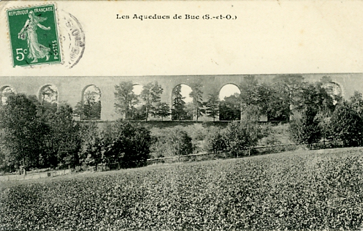 Le Viaduc. Pour amener les quantits d’eau demandes par le chteau de Versailles. CPA circule (coll. part.)