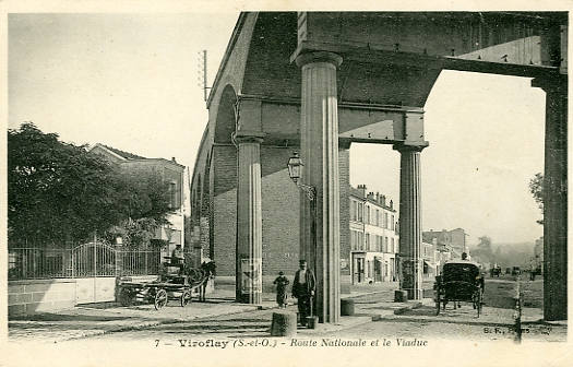 Sous les Arcades. Point de vue depuis l’avenue.