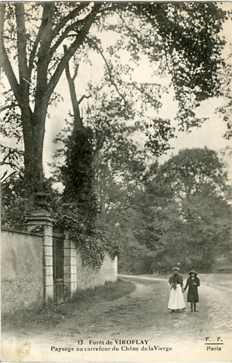 Le mur de la proprit Gaillon et la perspective sur le Chne de la Vierge et la route du Pav de Meudon vers 1905 (coll. part.)