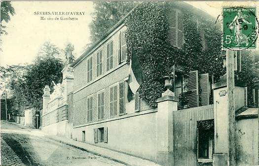 La maison de Gambetta. (coll. part.) La maison de Gambetta. (coll. part.)