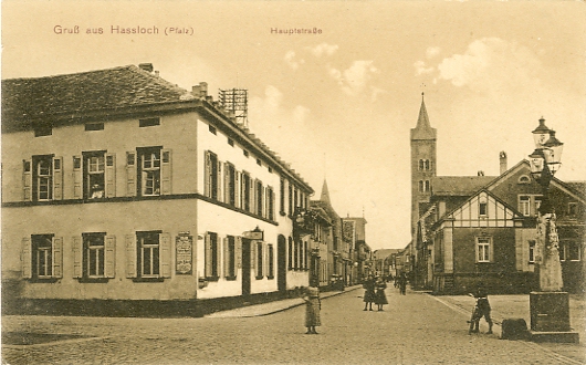La rue principale d’Hassloch.