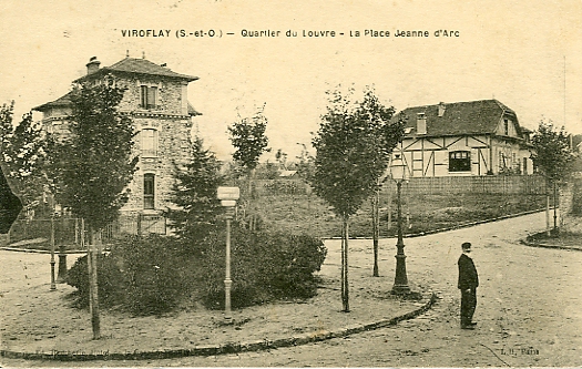 Belle vue dgage de la place Jeanne d’Arc. La Villa Alsacienne est imposante dans la monte vers le bois. (coll. part.)