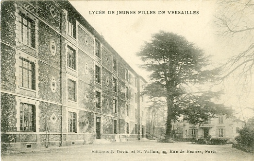 Faade du lyce de jeunes filles, sur l’avenue de Paris. (coll. part.)