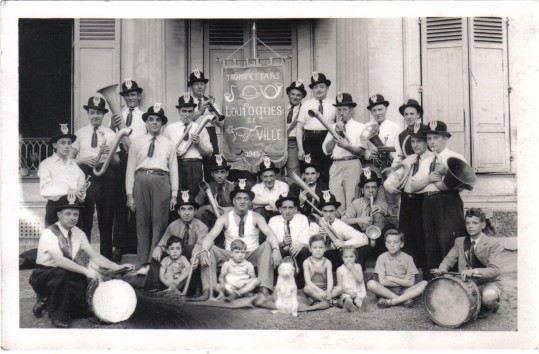 Le groupe musical des Trompettards Loufoques. carte photo. Coll. prive