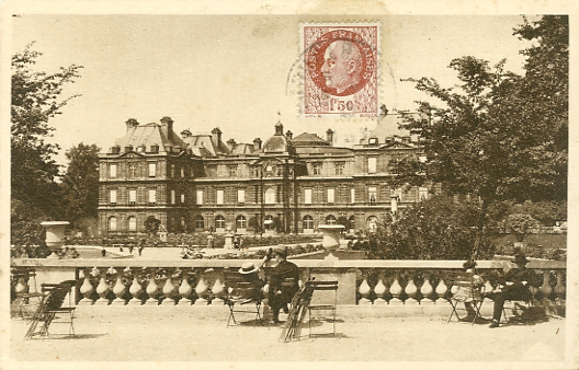 Vue du bâtiment du Sénat depuis la terrasse du Jardin du Luxembour. Carte sépia circulée en 1942 (coll. part.)