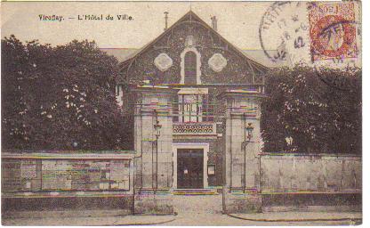 La Mairie, tablie dans l’Htel de Morny depuis la fin des annes 20. Carte spia ayant circul en 1942. (coll. part.)