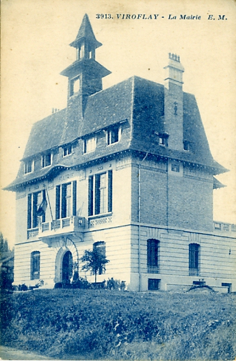 Autre vue de la Mairie. CPA bleue (coll. part.) Autre vue de la Mairie. CPA bleue (coll. part.)