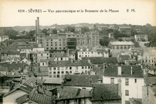 Vue gnrale de La Meuse et du coteau. CPA (coll. part.)