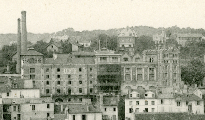 Brasserie La Meuse pendant la construction. CPA (coll. part.)