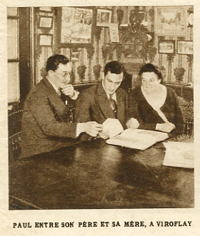 Paul Chocque avec ses parents.