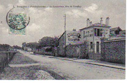 Le lactarium, rue de Viroflay. Un levage alimentait en lait frais les pouponnires du quartier. La route de Viroflay  (on distingue au fond le remblai de la voie ferre) a t nomme rue Yves Le Coz en hommage  un ancien maire de Versailles. (coll. part.)