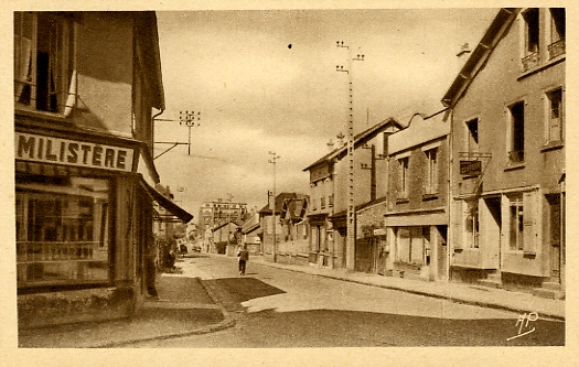 La rue Yves le Coz à Porchefontaine. Carte sépia n° 662, Les Editions d’Art A.P., 11bis rue Colbert, Versailles. Non circulée. (coll . part.) La rue Yves le Coz à Porchefontaine. Carte sépia n° 662, Les Editions d’Art A.P., 11bis rue Colbert, Versailles. Non circulée. (coll . part.)