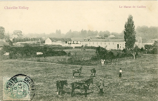 Un autre cadrage large sur la ferme et la gare. (coll. part.)