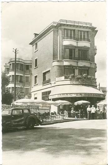 Dans les annes 50, le bar-tabac PMU de la Rotonde (coll. part.)