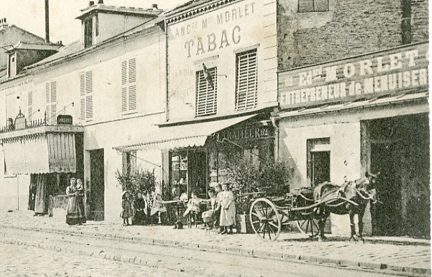 Dtail, avec la boucherie du viaduc, le Tabac Ancienne maison Morlet, et la menuiserie Edouard Morlet.