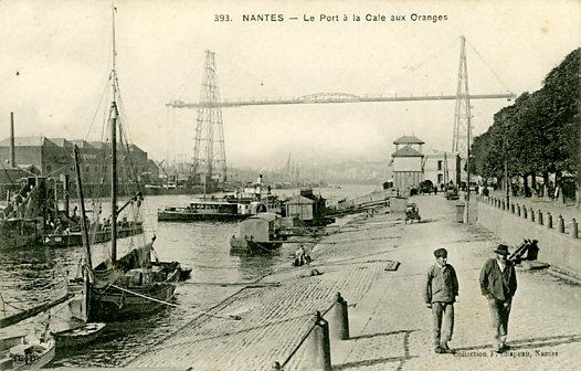 Vue gnrale du transbordeur sur la Loire,  Nantes.