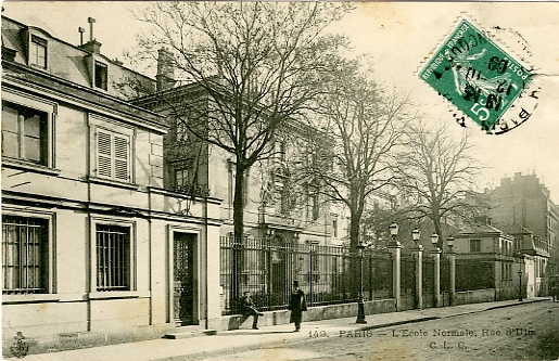 Faade de l’Ecole Normale Suprieure, rue d’Ulm. Carte circule.