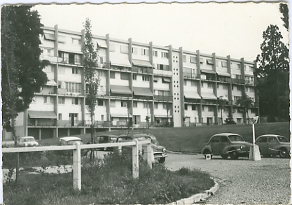 saint Vigor sur l’entre arrire, ct sente des Saisons. CPSM bord dentel grand format. (coll. part.)