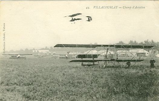 Le terrain d’aviation (coll. part.)